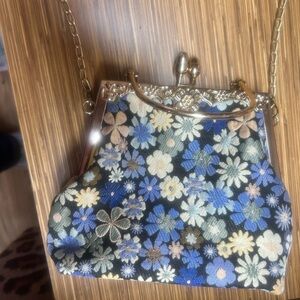 Floral Patterned Women's Bag with Chain Strap